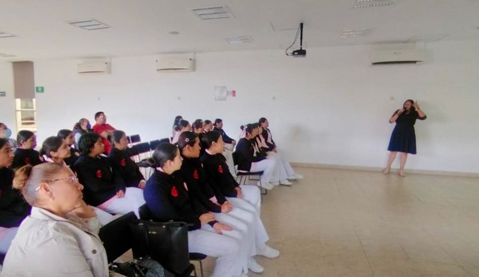 Atención al adulto mayor